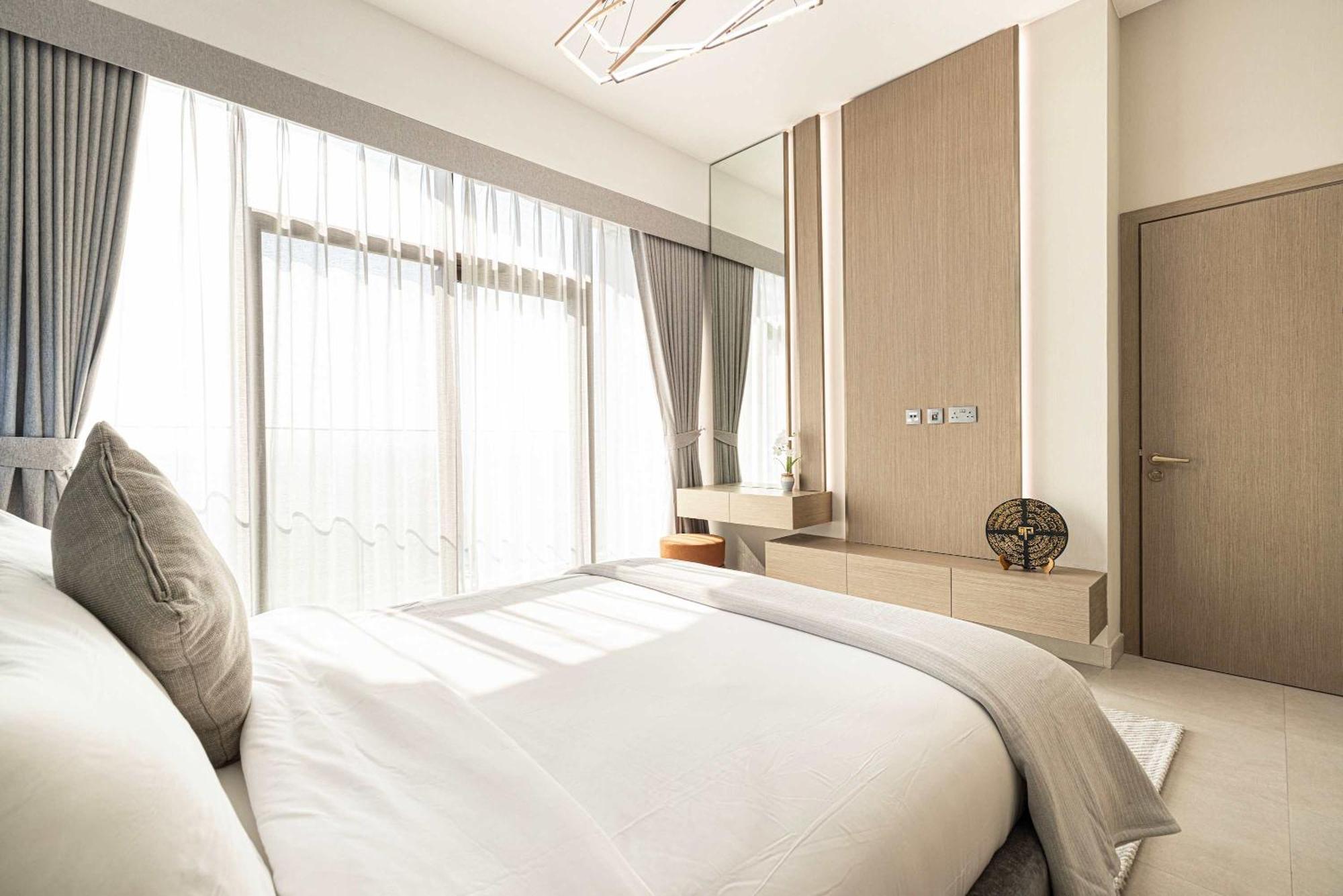 Spacious 1br With Modern Amenities In Westwood Grande Jvc *