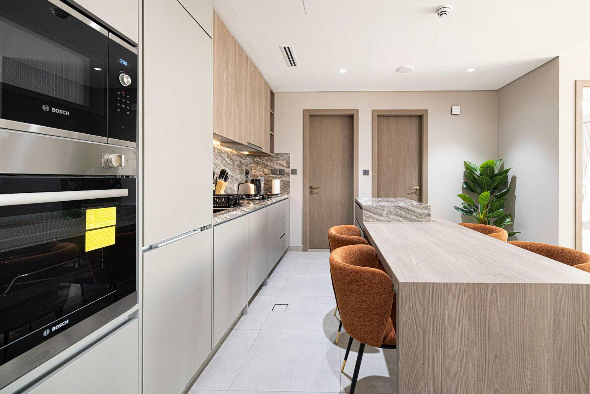 Spacious 1br With Modern Amenities In Westwood Grande Jvc Apartment *