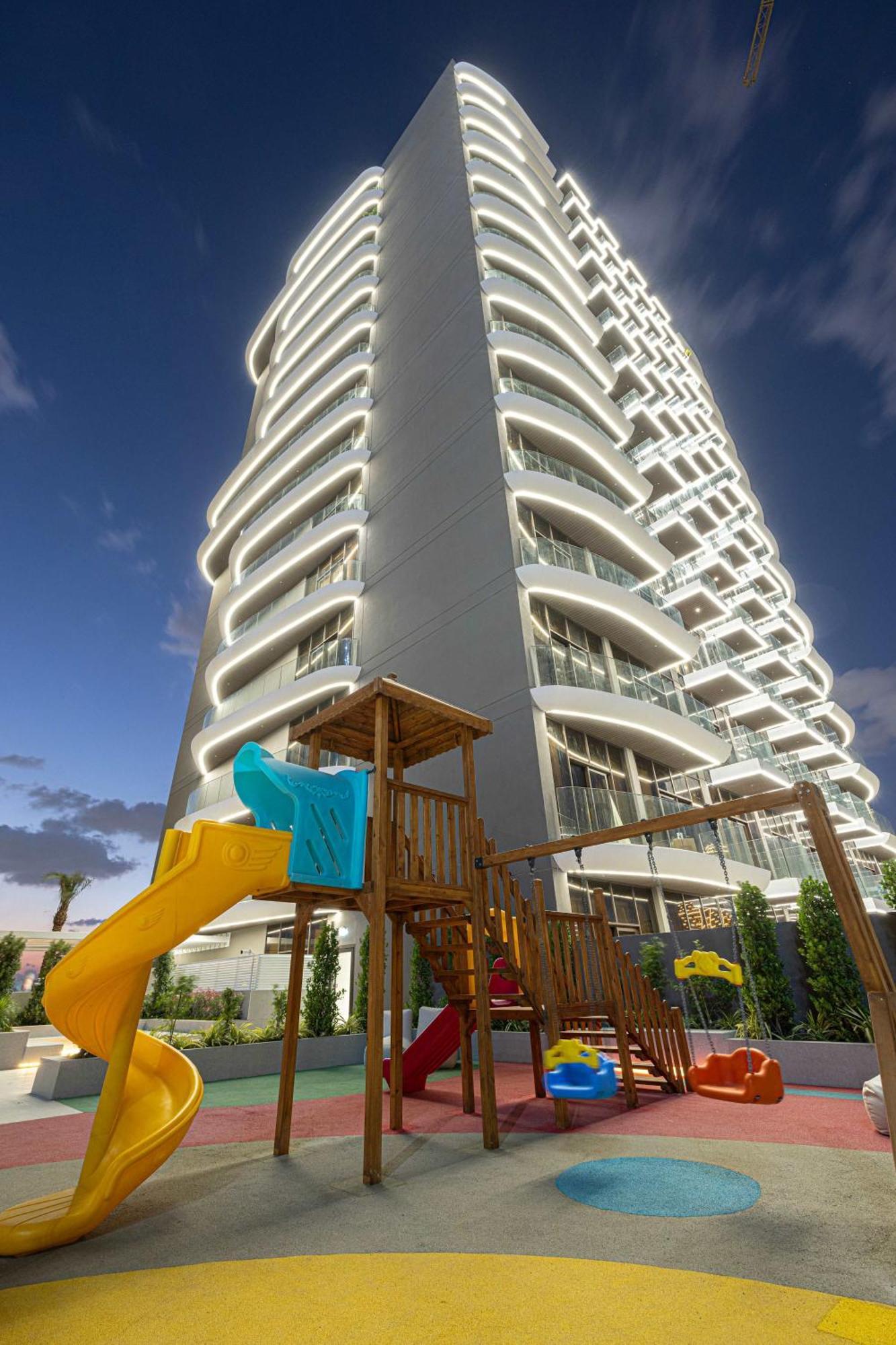 Spacious 1br With Modern Amenities In Westwood Grande Jvc Apartment